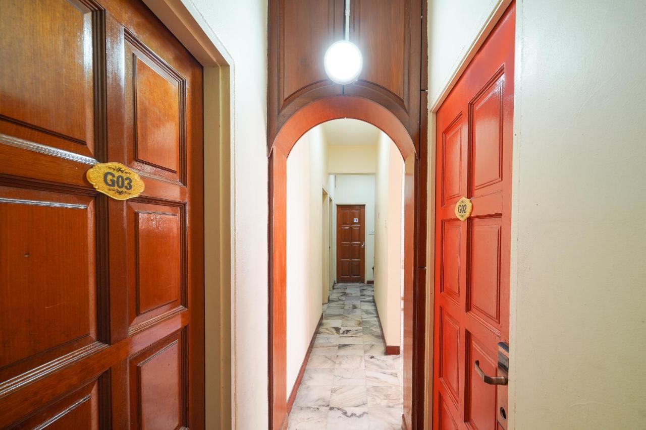 Spot On 89645 Ong'S Court Hotel George Town Exterior photo